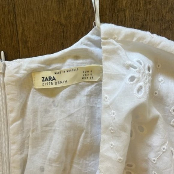 ZARA FLORAL EMBROIDERED ROMPER IN WHITE SIZE SMALL - Picture 3 of 3